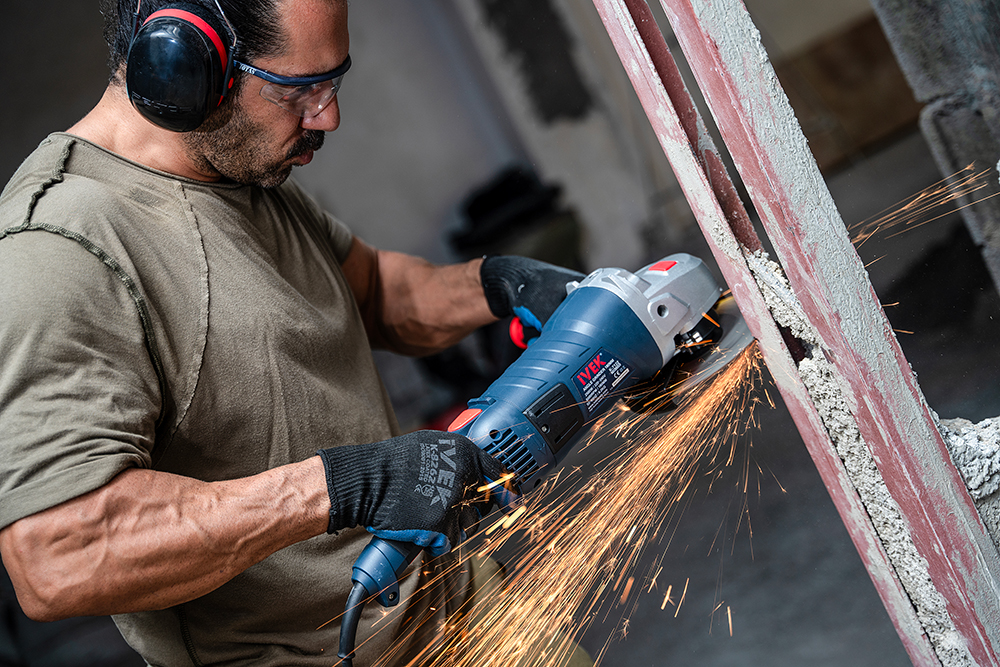 چگونه از فرز آهنگری برای برشهای فلزی استفاده کنیم؟